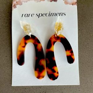 Crystal and leopard print earrings - NEW.